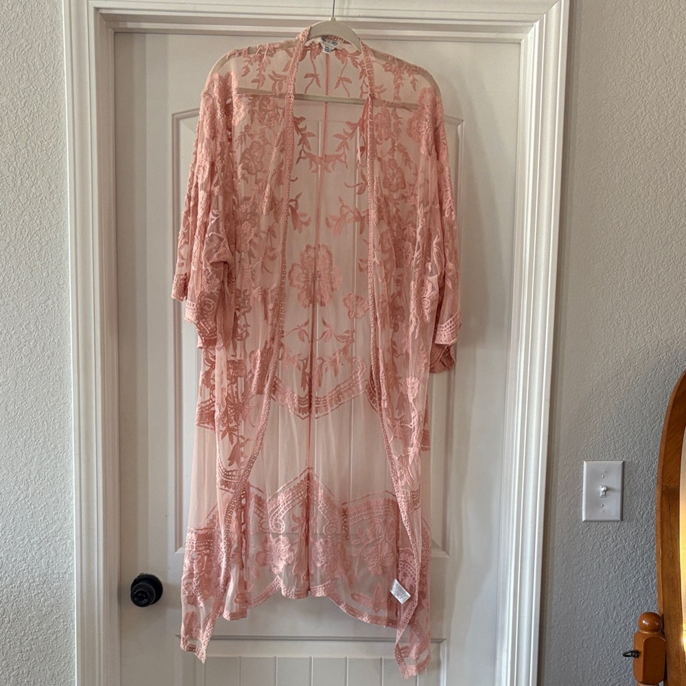 She + Sky Blush Lace Kimono Robe